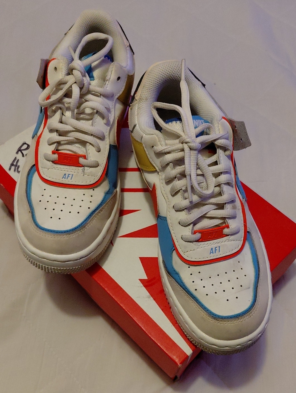 NIKE AIR SNEAKERS ADULTS